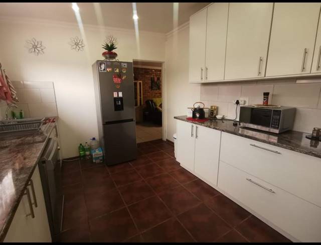 3 BEDROOM HOUSE FOR SALE IN PAUL KRUGERSOORD